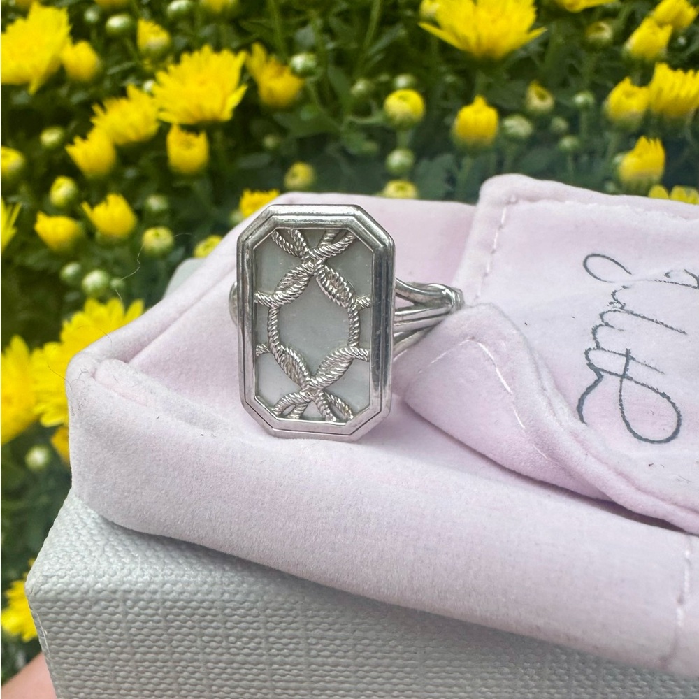 Judith Ripka La Mer Ring in SS/MOP size 7